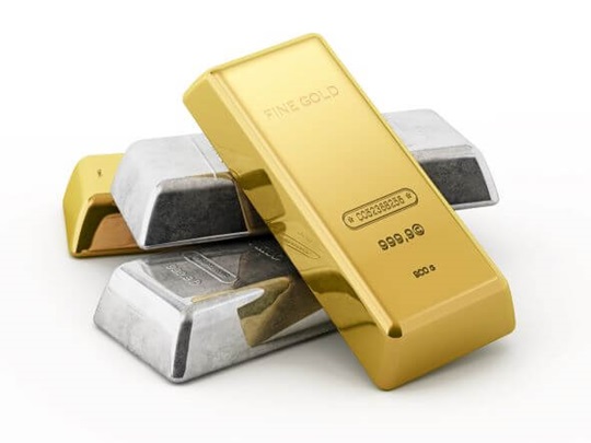 Tras las caídas del año pasado, ¿ha llegado el momento de apostar por el oro y la plata?